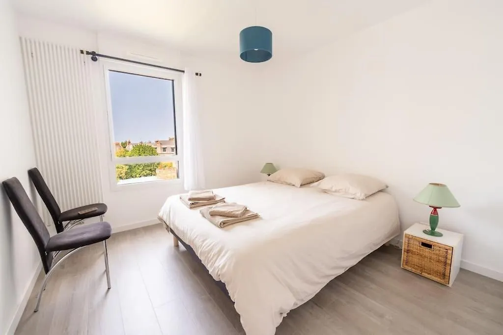 Apartment T3 Neuf 5 Minutes Des Plages Garage Prive Dinard France